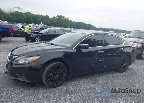 2017 Nissan Altima 2.5 Sr из США, поврежденный, VIN 1N4AL3AP4HC195397